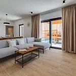 Alba Zadarvillas *