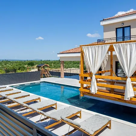 Alba Zadarvillas * Vrana (Zadar)
