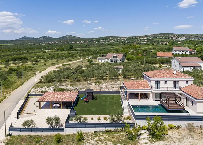 Alba Zadarvillas Vrana (Zadar)