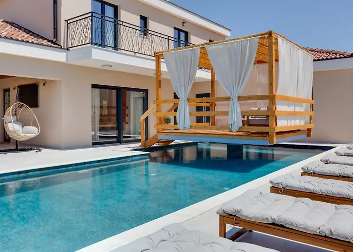 Alba Zadarvillas Vrana (Zadar)